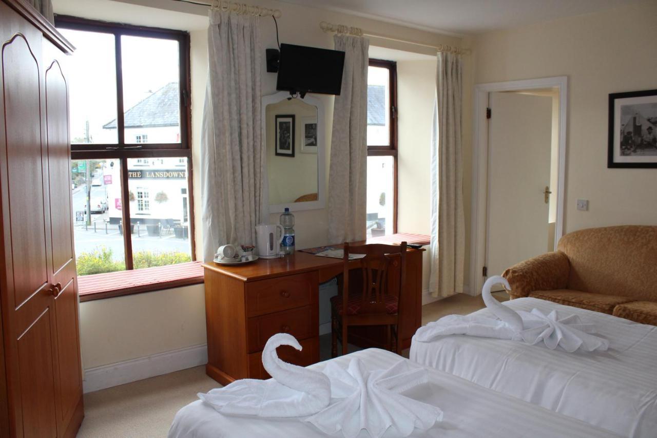 Tom Crean Base Camp - Food Drink Bed Hotel Kenmare Exterior photo